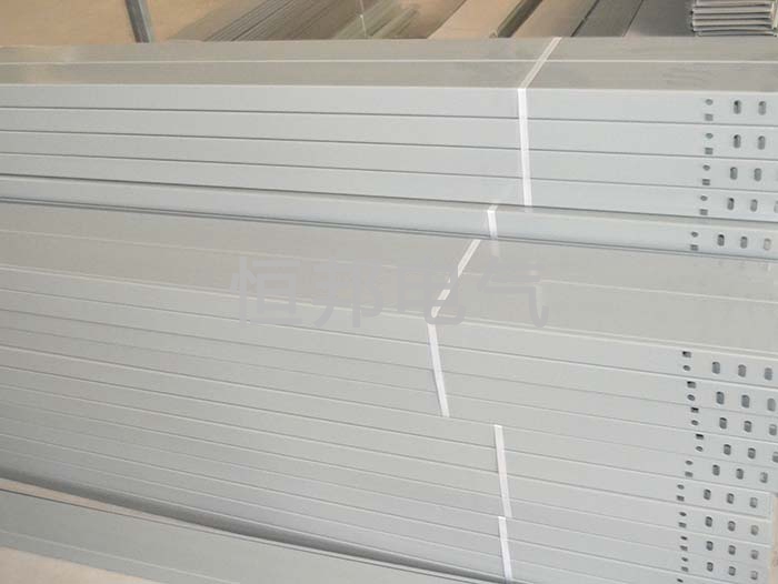 槽式电缆桥架_山东电缆桥架厂家批发_电缆桥架厂家